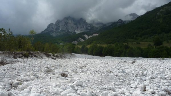 Valbona rivierbedding